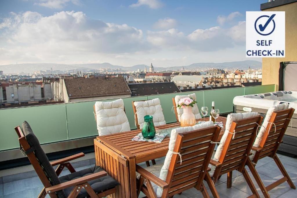 Apartmán Centropolitan Penthouse #jacuzzi #freeparking *